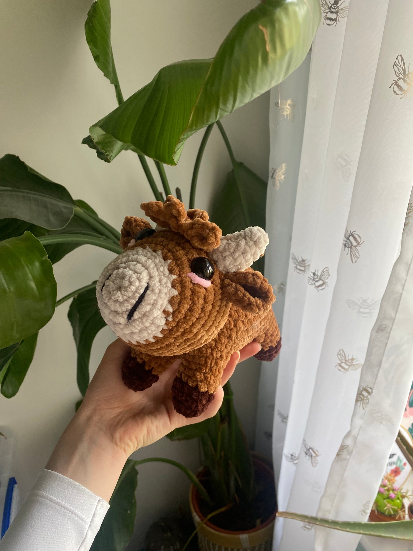 Crochet Highland Cow Amigurumi Plushie