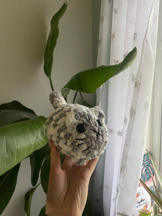 Crochet Amigurumi Loaf Cat Plushie (mini size)
